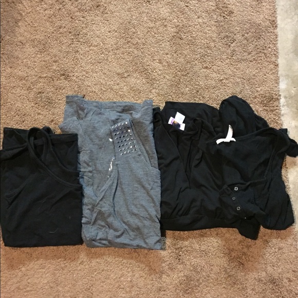 Lot of Maternity Tank Tops - Picture 1 of 6